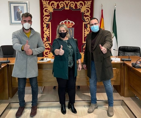 La alcaldesa de Las Gabias junto al primer teniente de alcalde y al concejal de Hacienda (AYTO. LAS GABIAS) 