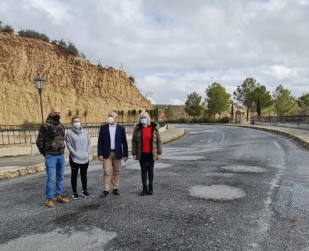 Imagen de la visita a La Peza (DIPUTACIÓN)