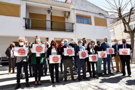Concentración contra la agresión a profesionales de los Servicios Sociales (DIPUTACIÓN) 