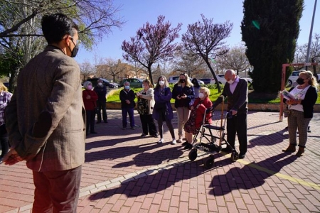 Imagen de la reunión con los vecinos (PSOE) 