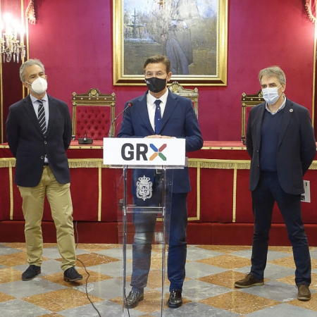 El Alcalde de Granada, Luis Salvador, ha presentado los premios Ciudad de la ciencia y la innovación 2021 (JAVIER ALGARRA / AYUNTAMIENTO)