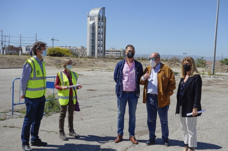 Imagen de la visita al Recinto Ferial (JAVIER ALGARRA / AYUNTAMIENTO) 