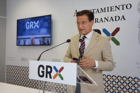 El Alcalde de Granada, Luis Salvador (JAVIER ALGARRA / AYUNTAMIENTO)
