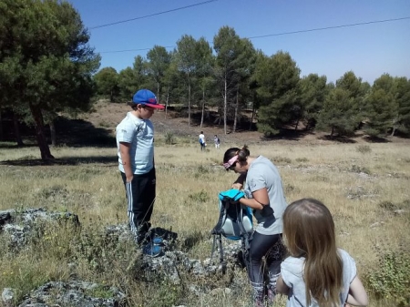 siembra de bellotas llevada a cabo por los vecinos de Monachil hace meses (AYTO. MONACHIL)