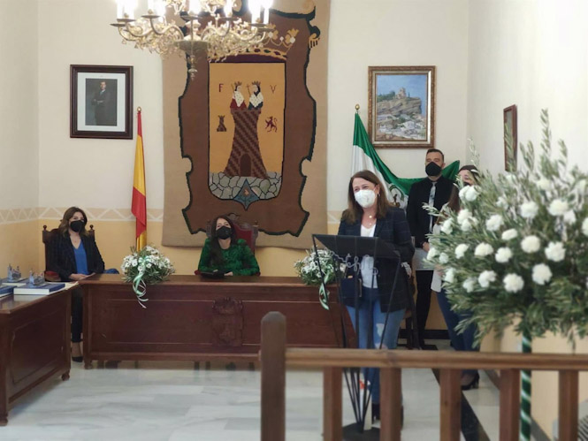 Acto en Montefrío en homenaje a los colectivos que luchan contra el coronavirus, en imagen de archivo (AYUNTAMIENTO DE MONTEFRÍO) Acto en Montefrío en homenaje a los colectivos que luchan contra el coronavirus, en imagen de archivo (AYUNTAMIENTO DE MONTEFRÍO)