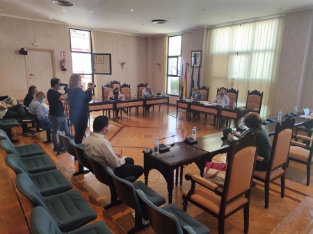 Pleno extraordinario del Ayuntamiento de Salobreña (AYUNTAMIENTO)