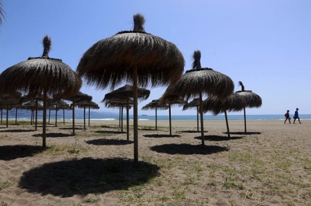 Imagen de archivo de una playa  (ÁLEX ZEA / EUROPA PRESS)