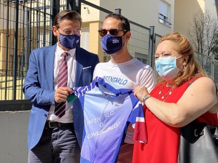 El alcalde de Granada, Luis Salvador, el primero por la izquierda, en un acto con Aspace (AYUNTAMIENTO)