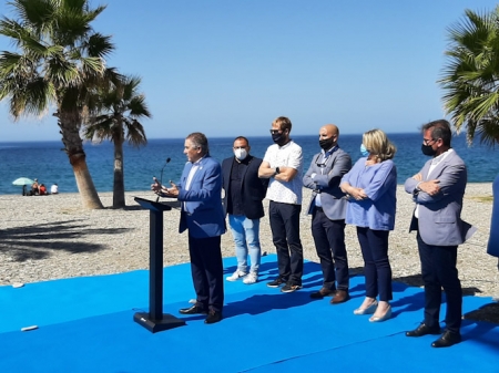 Entrega de banderas azules a Almuñécar (JUNTA)