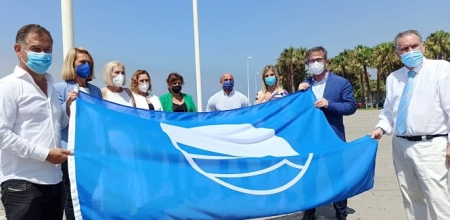 Entrega de la bandera azul a Motril (JUNTA)