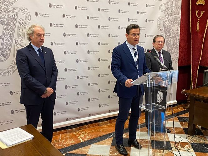 Los concejales de Ciudadanos en el Ayuntamiento de Granada Luis Salvador, José Antonio Huertas y Luis González (AYUNTAMIENTO) Los concejales de Ciudadanos en el Ayuntamiento de Granada Luis Salvador, José Antonio Huertas y Luis González (AYUNTAMIENTO)