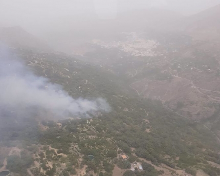 Incendio en Güéjar Sierra, en el paraje Río Maitena (INFOCA) 
