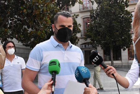 El parlamentario andaluz del Adelante Andalucia, Jesús Fernández (IU)