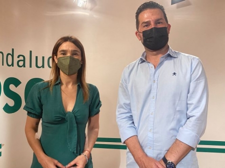 La secretaria de Política Municipal del PSOE de Granada, Olga Manzano, y del alcalde de Maracena, Noel López (PSOE) 