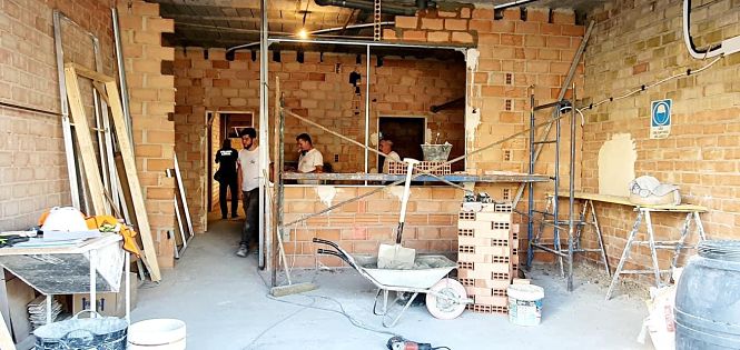 Local que el Ayuntamiento de Cúllar Vega está acondicionando durante este mes de agosto (AYTO. CÚLLAR VEGA) Local que el Ayuntamiento de Cúllar Vega está acondicionando durante este mes de agosto (AYTO. CÚLLAR VEGA)
