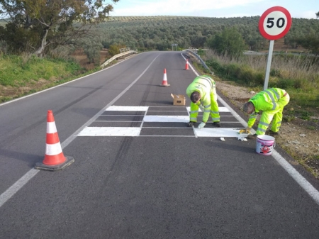 Repintado de una carretera (JUNTA) 