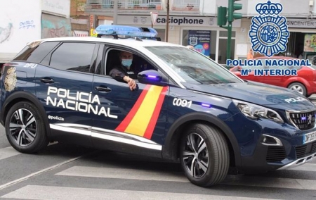 Coche patrulla de la Guardia Civil (POLICÍA NACIONAL) 