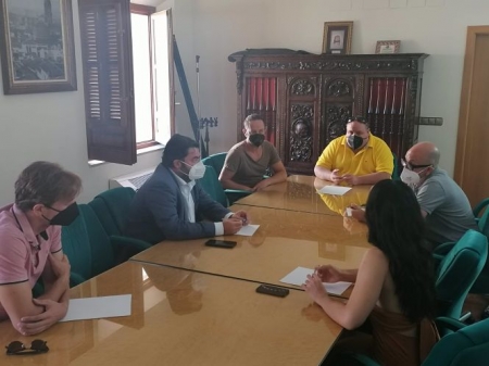 Reunión de Joaquín López-Sidro con representantes de Cs en Guadix (CS)