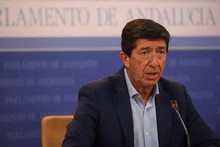 El vicepresidente de la Junta y coordinador autonómico de Cs, Juan Marín, este jueves en rueda de prensa (MARÍA JOSÉ LÓPEZ/EUROPA PRESS) 