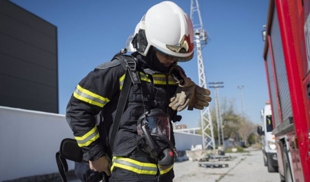 Imagen de un bombero (EMERGENCIAS 112) 