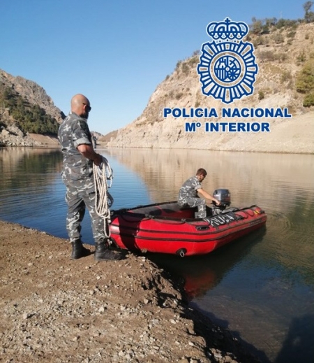 Dispositivo de búsqueda en el pantano de Canales (POLICÍA NACIONAL) 