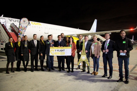 Recibimiento al vuelo inaugural de París (DIPUTACIÓN) 