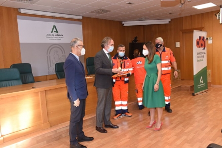 Entrega de la placa (M. CASANOVA / DIPGRA)