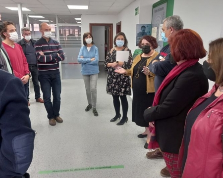 Imagen de la visita a la oficina del SAE de Dúrcal (PSOE)
