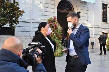 Alejandra Durán y Jesús Fernández en rueda de prensa (UP)