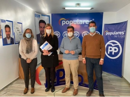 Inmaculada Hernández ha visitado Loja (PP)