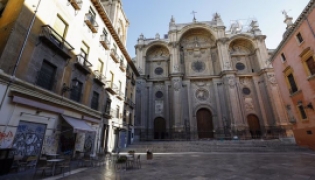 Fachada de la Catedral, en imagen de archivo (ÁLEX CÁMARA - EUROPA PRESS) 