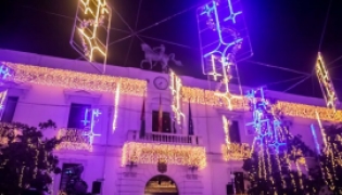 Granada ha inaugurado el alumbrado navideño (JOSÉ VELASCO) 