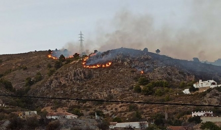 Imagen de archivo del incendio de Gualchos (INFOCA)
