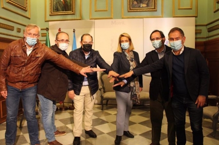 Rueda de prensa sobre la manifestación en la capital por las infraestructuras de la costa en Granada (AYUNTAMIENTO)
