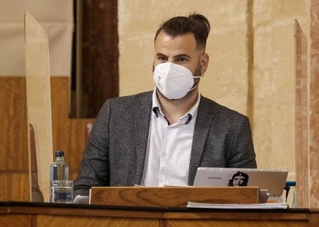 El parlamentario andaluz de UPA, Jesús Fernández (IU)