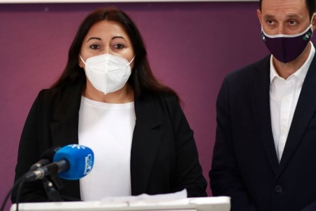 Alejandra Durán y Manuel Ríos en rueda de prensa (PODEMOS)
