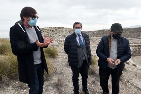 Imagen de la visita al Yacimeinto de Tutugi (R. MARTÍNEZ / DIPGRA)