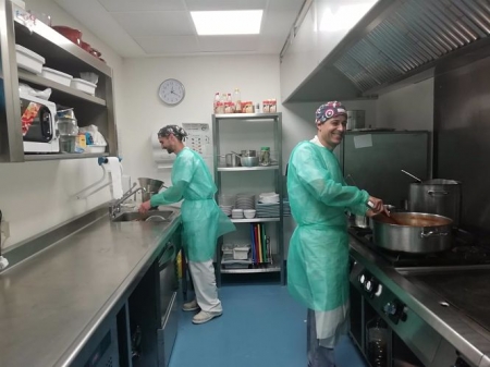 Imagen de archivo de la cocina en el Hospital Virgen de las Nieves (JUNTA DE ANDALUCÍA) 