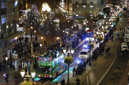 Cabalgata de los Reyes Magos en Granada (ÁLEX CÁMARA/ EUROPA PRESS)