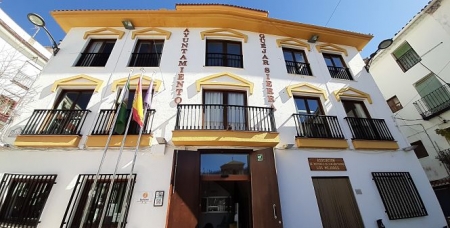 Fachada del Ayuntamiento de Güéjar Sierra (AYTO. GÜÉJAR SIERRA) 