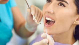 La ortodoncia es la rama de la odontología que se encarga de los problemas de dientes y mandíbula (CANVA)