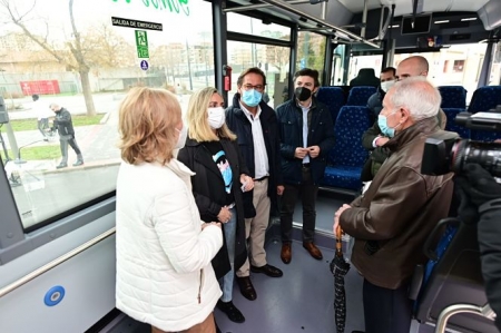 Marifrán Carazo en un autobús metropolitano (JUNTA) 