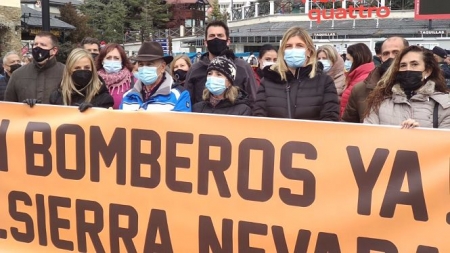 El PP se suma a la protesta en Pradollano para exigir a Diputación la instalación de un retén de bomberos (PP DE GRANADA) 