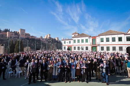 Acto multitudinario a los pies de la Alhambra (CGE)