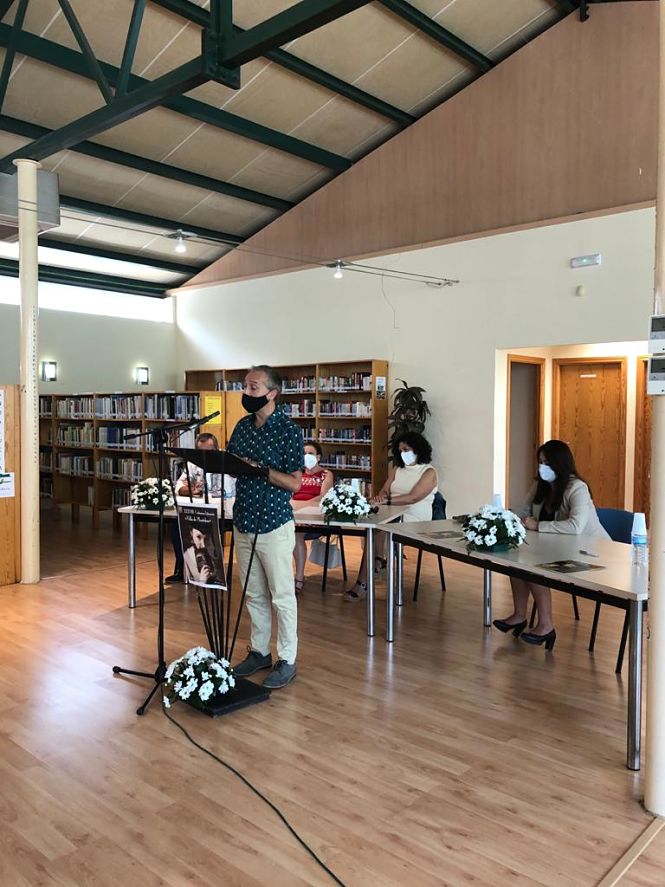 entrega de premios de una edición anterior del Certamen Literario `Villa de Montefrío` (AYTO. MONTEFRIO) entrega de premios de una edición anterior del Certamen Literario `Villa de Montefrío` (AYTO. MONTEFRIO)