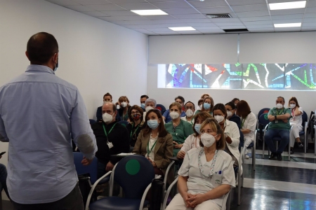 Sesión formativa para prevenir agresiones entre sanitarios (HOSPITAL VIRGEN DE LAS NIEVES)