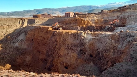   Trabajos en el yacimiento de las minas de Alquife (MINAS DE ALQUIFE S.L.U.)