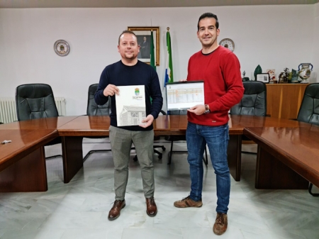 el alcalde y el concejal de Hacienda presentan los presupuestos municipales (AYTO. CÚLLAR VEGA)