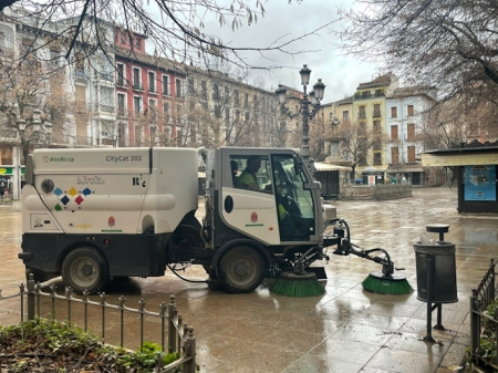 Tareas de limpieza en la capital (AYTO. GRANADA)