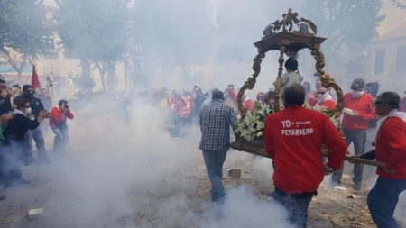 `Procesión de los petardos` de Cúllar Vega (AYTO. CÚLLAR VEGA) 